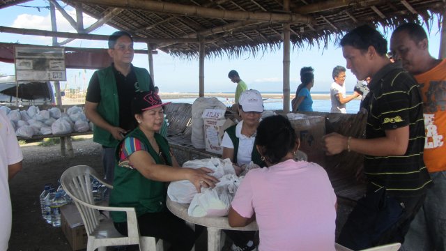 Relief Operations for Yolanda Survivors in Rosario, Cavite